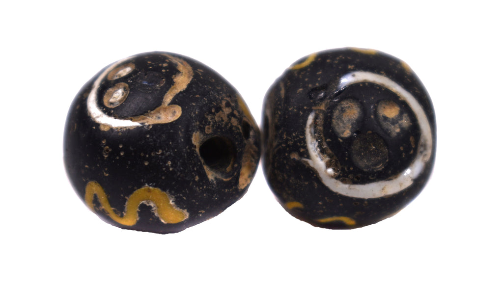 2 Baule Face Venetian Trade Beads