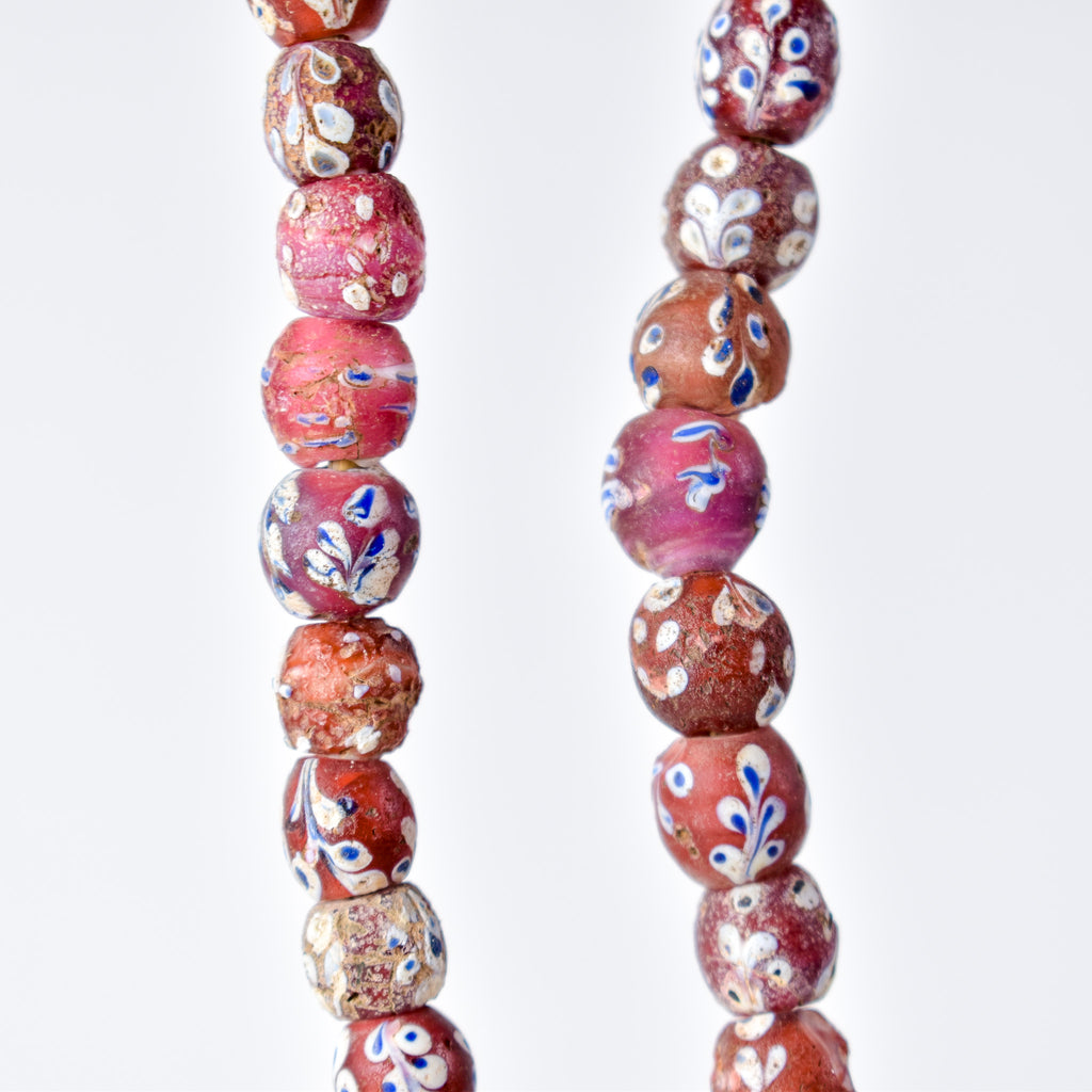 Venetian Whiteheart Floral Dot Red Trade Beads
