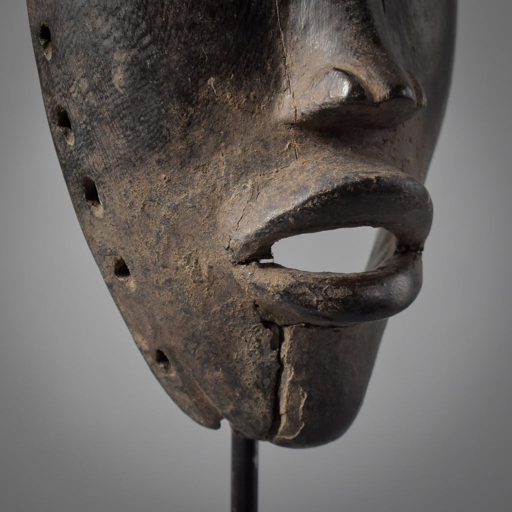 Dan Dean Gle Mask With Feathers Liberia