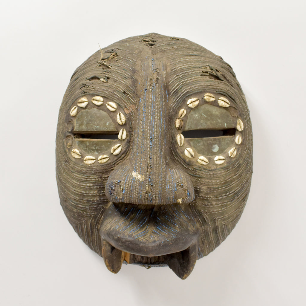 Kota Beaded Face Mask with Cowrie Shells Gabon