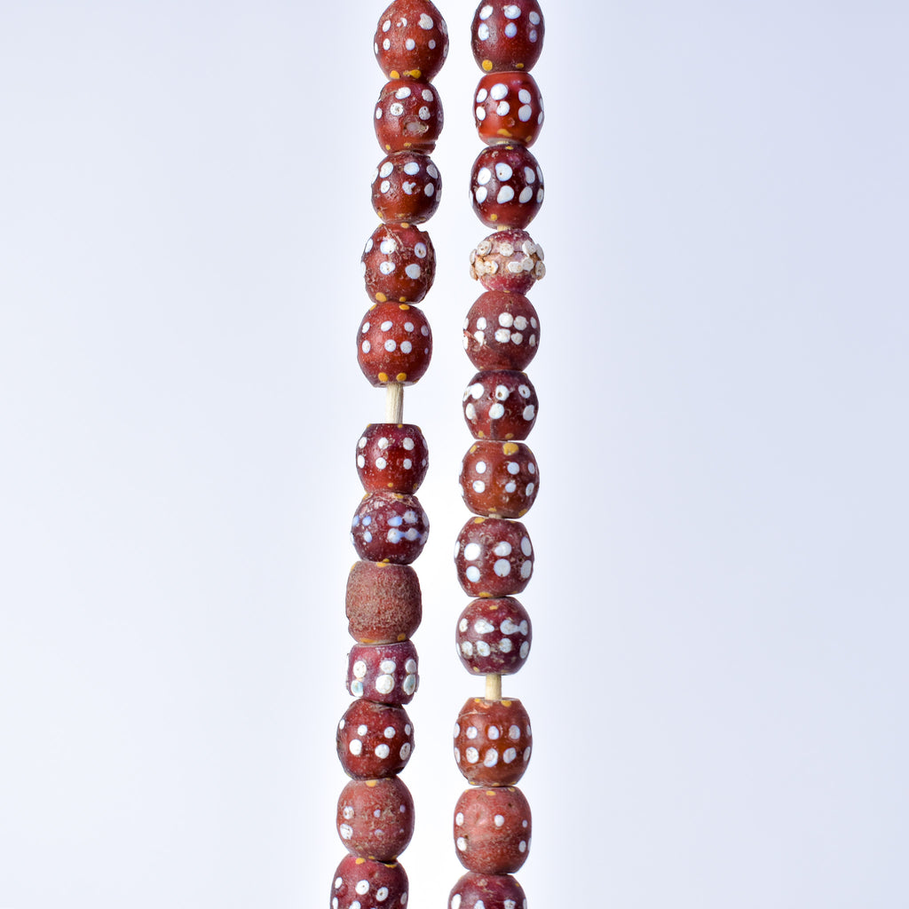 Double Row Skunk Venetian Red Trade Beads 38 Inch