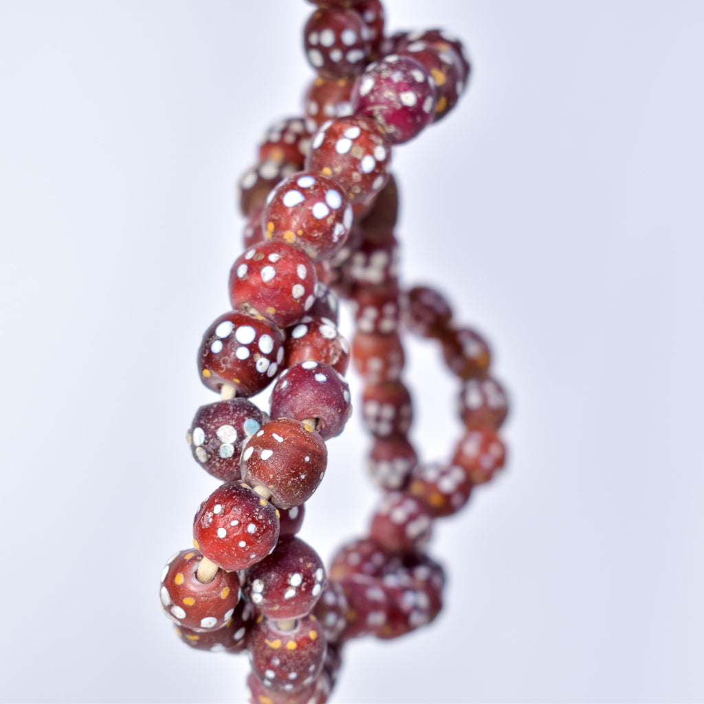 Double Row Skunk Venetian Red Trade Beads 38 Inch