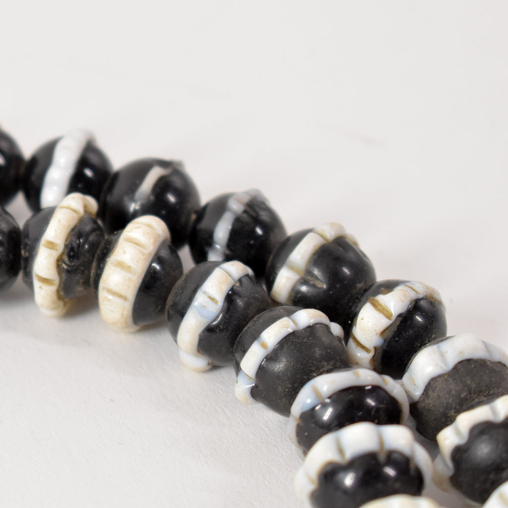 Czech Black Dog Tooth Ruffle Trade Bead