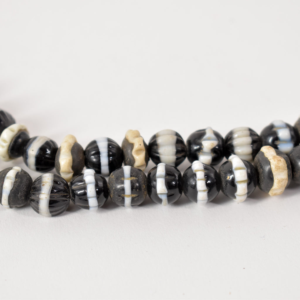 Czech Black Dog Tooth Ruffle Trade Bead