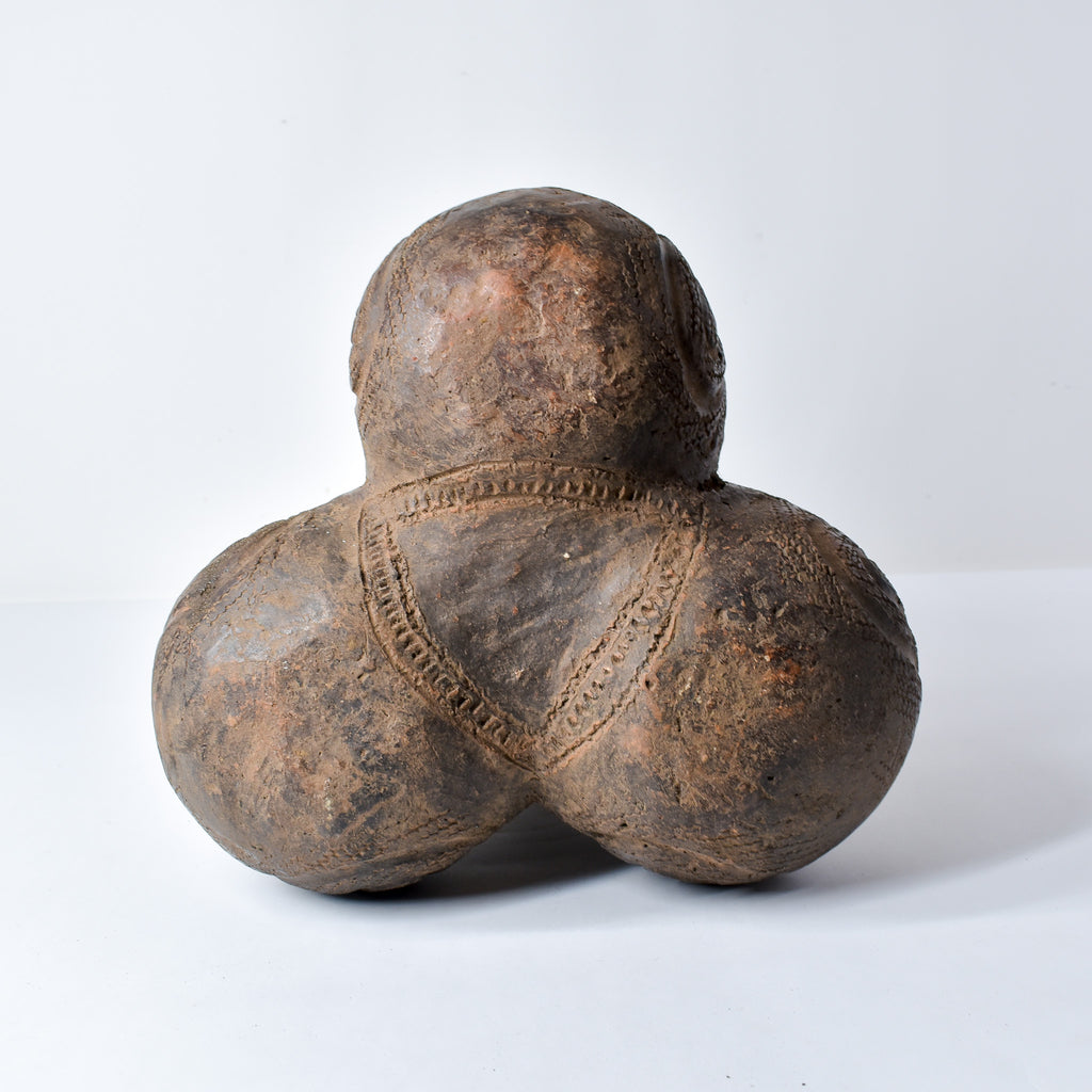 Zande Ceremonial Water Vessel Congo