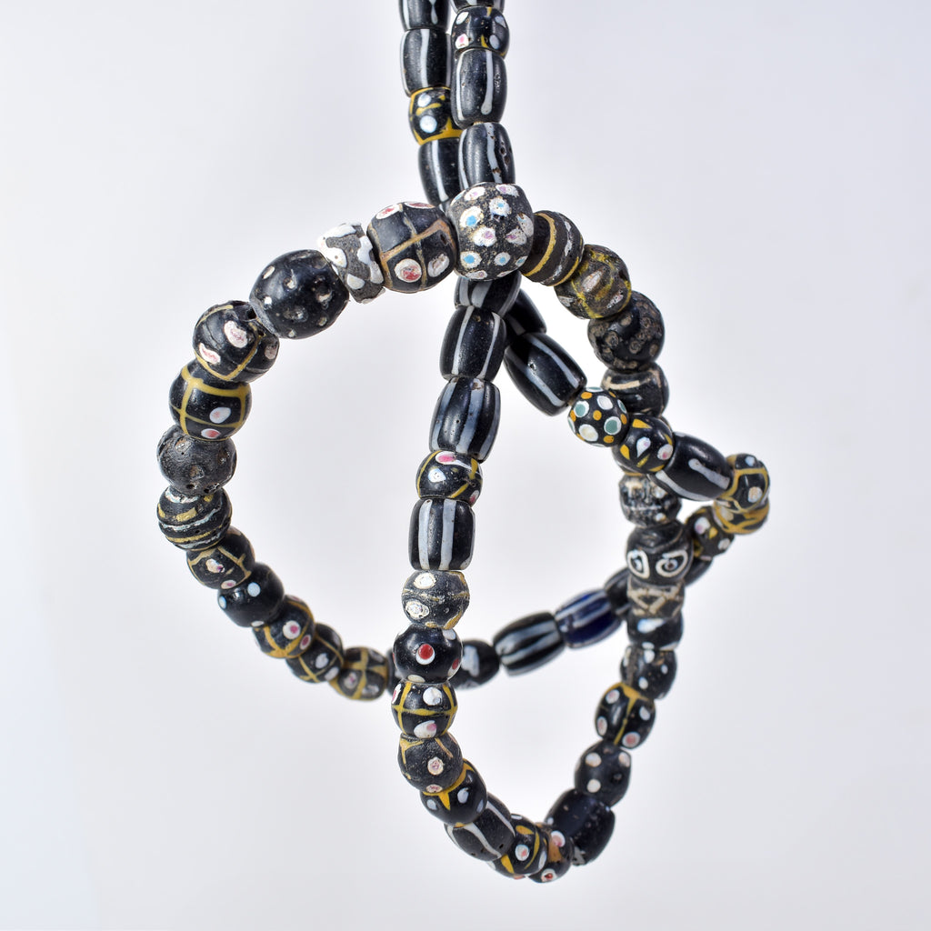 Venetian Black and White Collection Trade Beads 33 Inch
