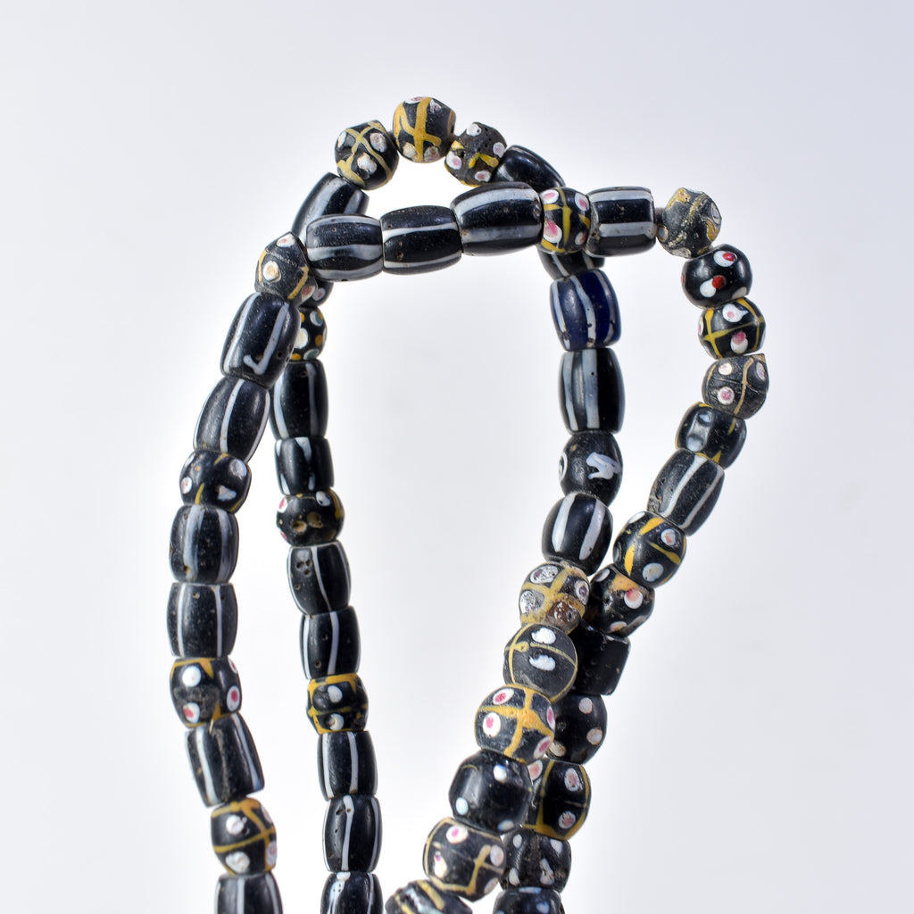 Venetian Black and White Collection Trade Beads 33 Inch