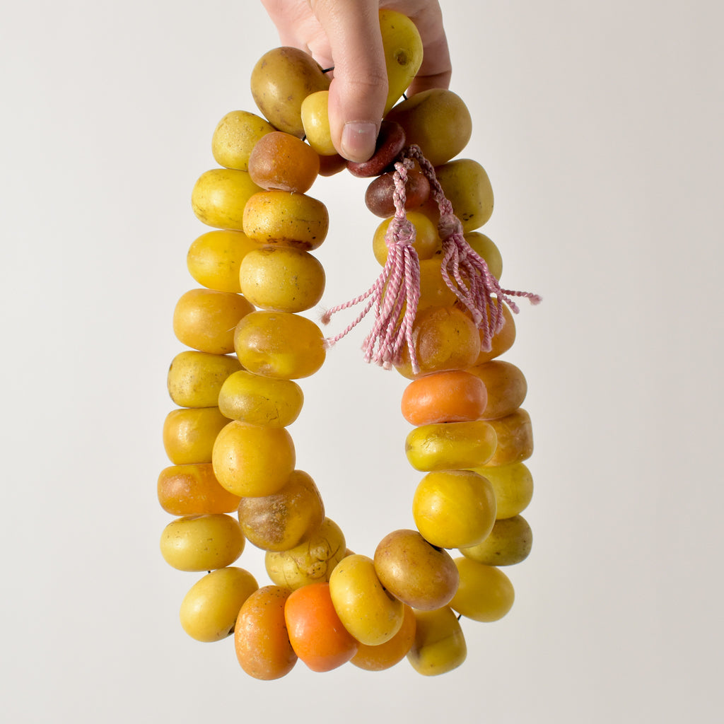 Yellow Phenolic Resin Beads Morocco 36 Inch