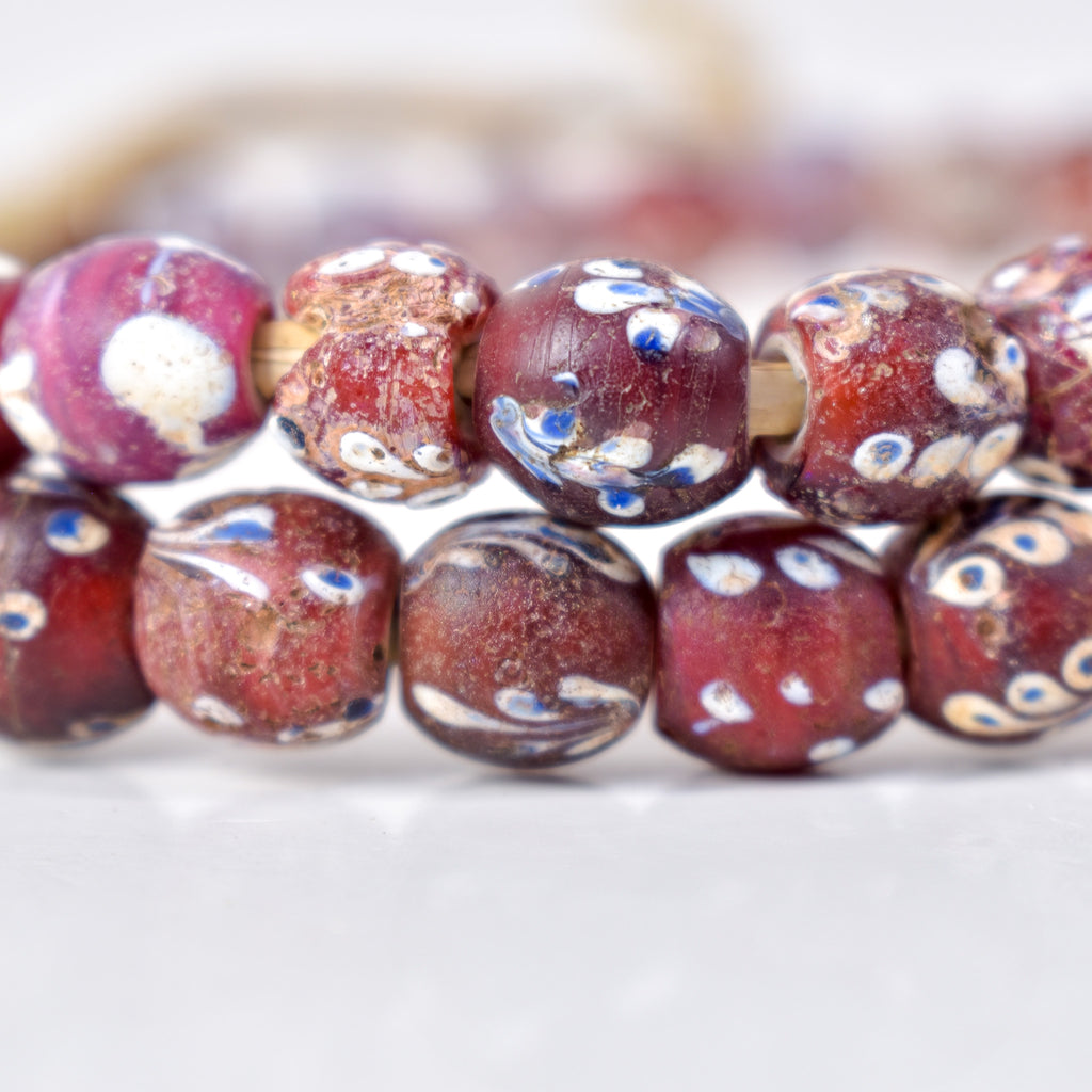 Venetian Whiteheart Floral Dot Red Trade Beads