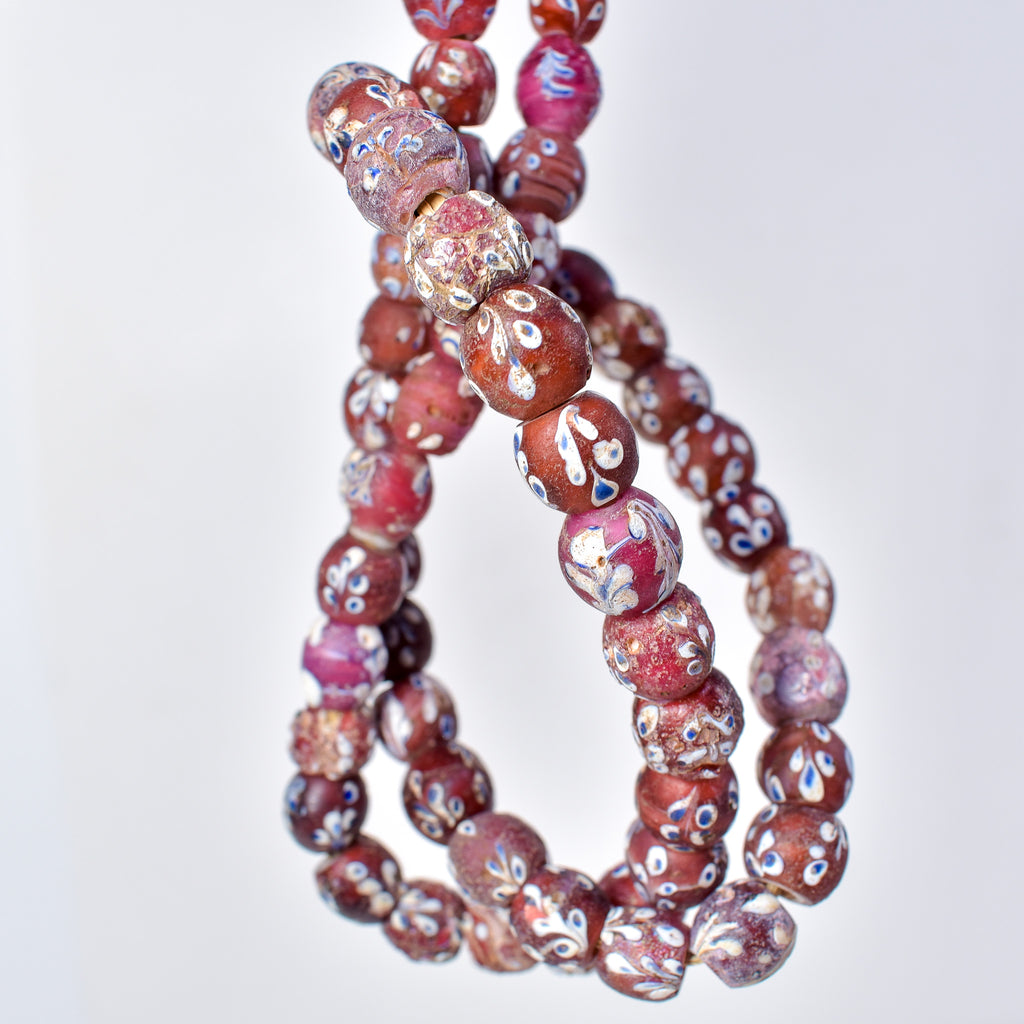 Venetian Whiteheart Floral Dot Red Trade Beads