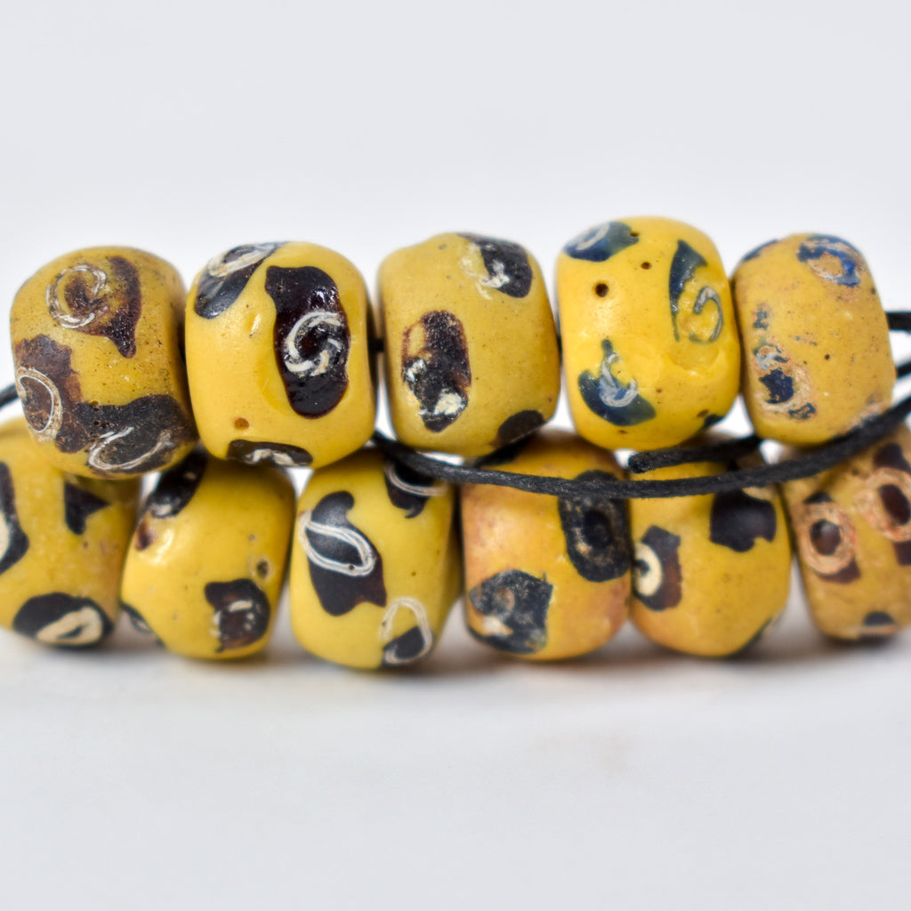 Rare Venetian Yellow Trade Beads Short Strand