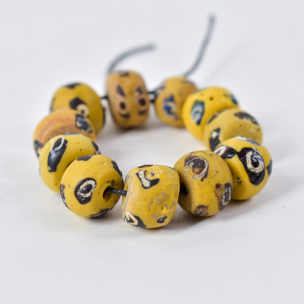 Rare Venetian Yellow Trade Beads Short Strand