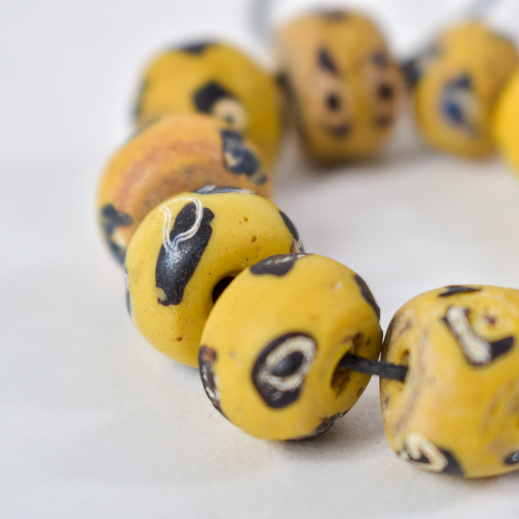 Rare Venetian Yellow Trade Beads Short Strand