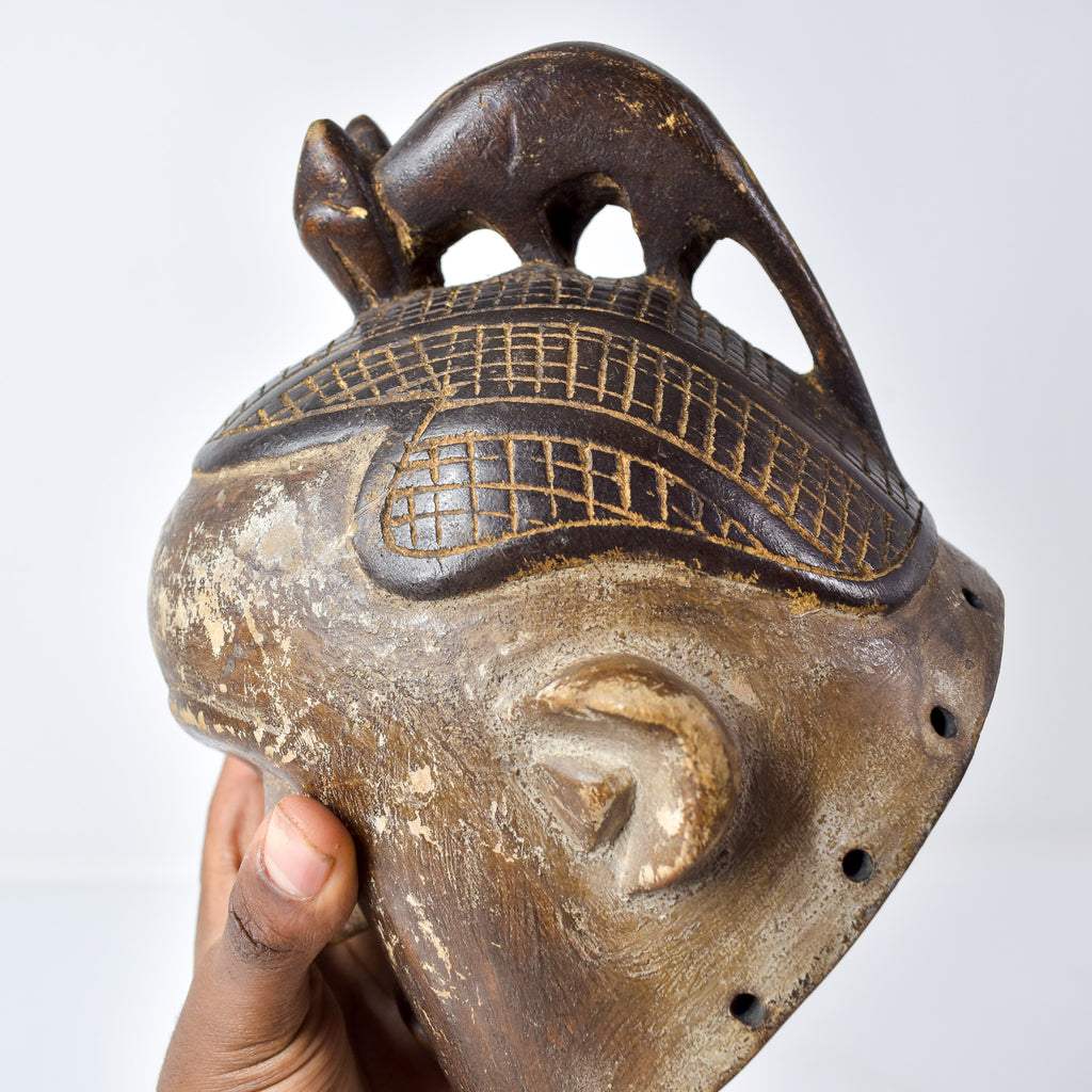 Pende Mini Helmet Mask Congo