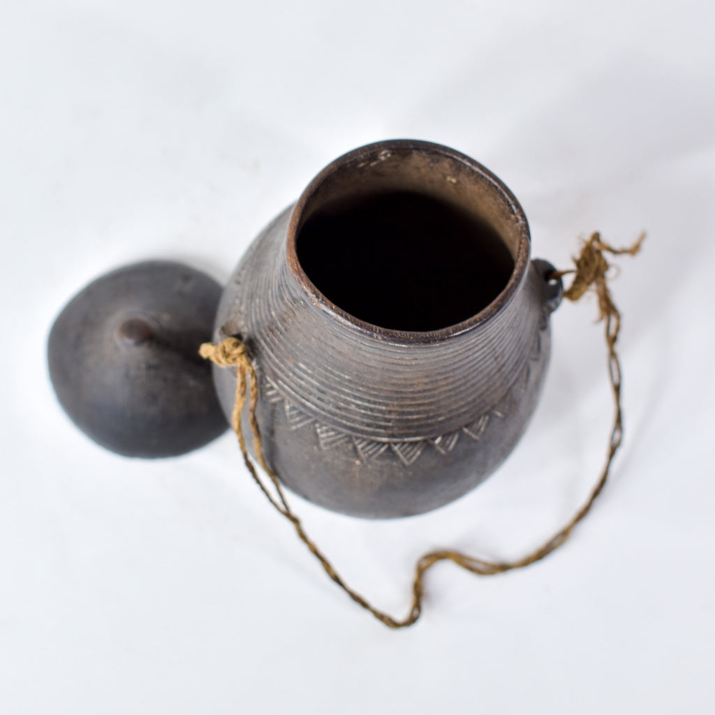 Shi (Bashi) African Child’s Wooden Milk Cup with Lid