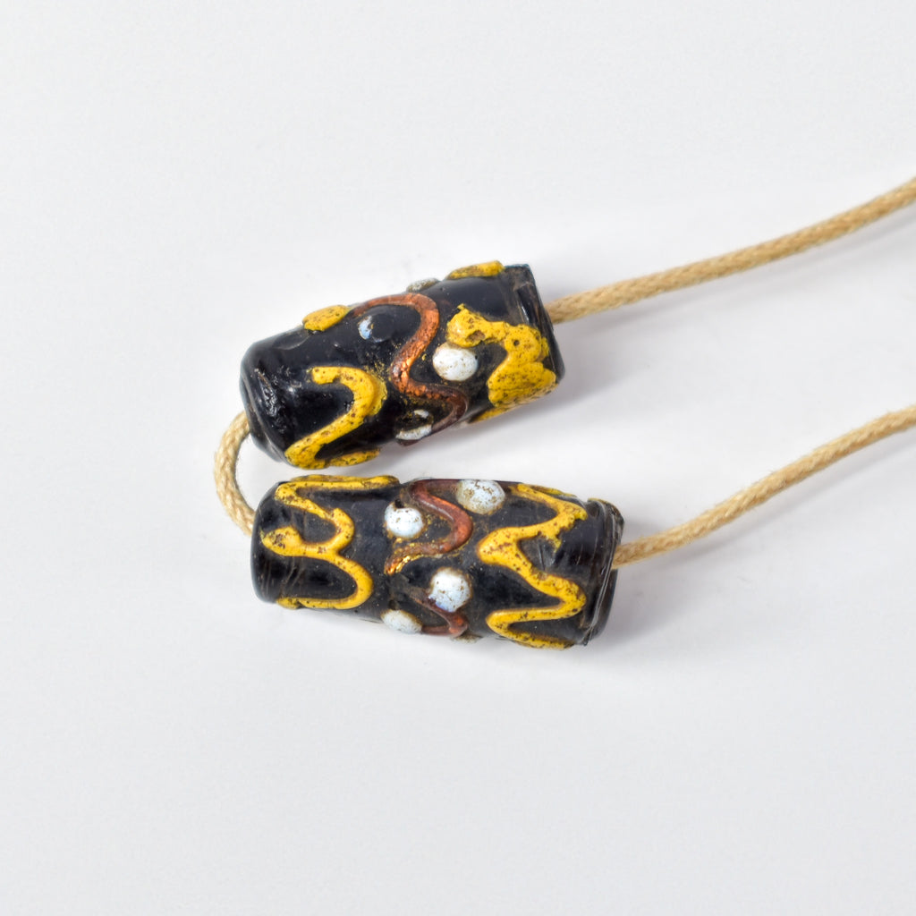 6 Wedding Cake Venetian Black Trade Beads