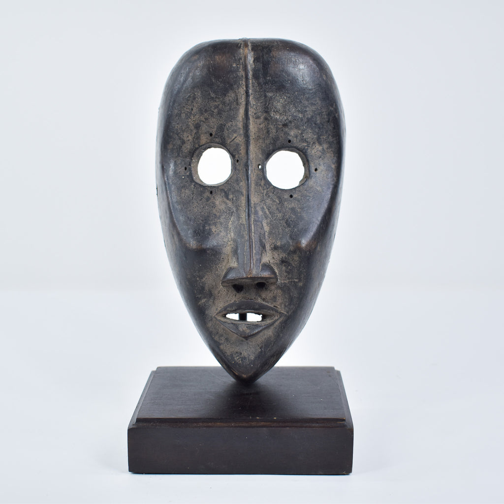 Dan Deangle Mask Liberia