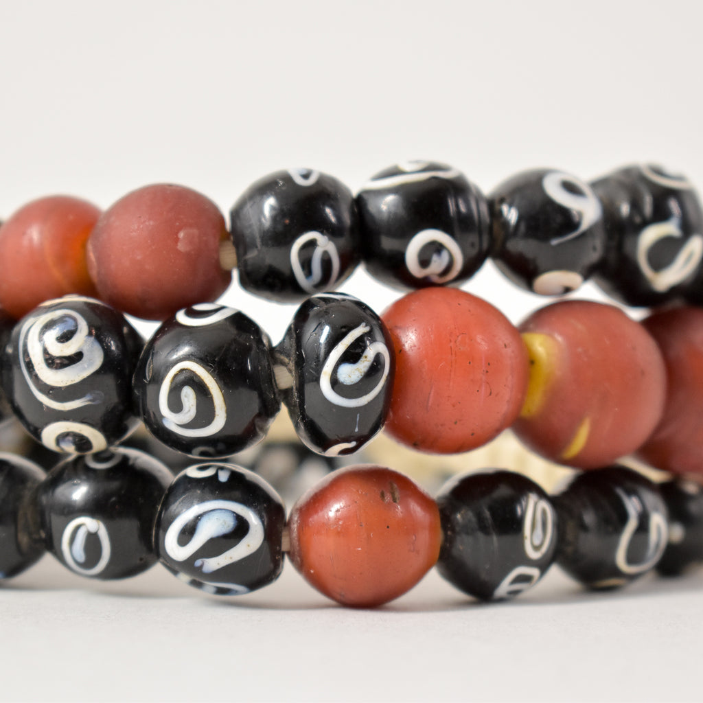 Zen Venetian With Cornaline Trade Beads Mint 34 Inch