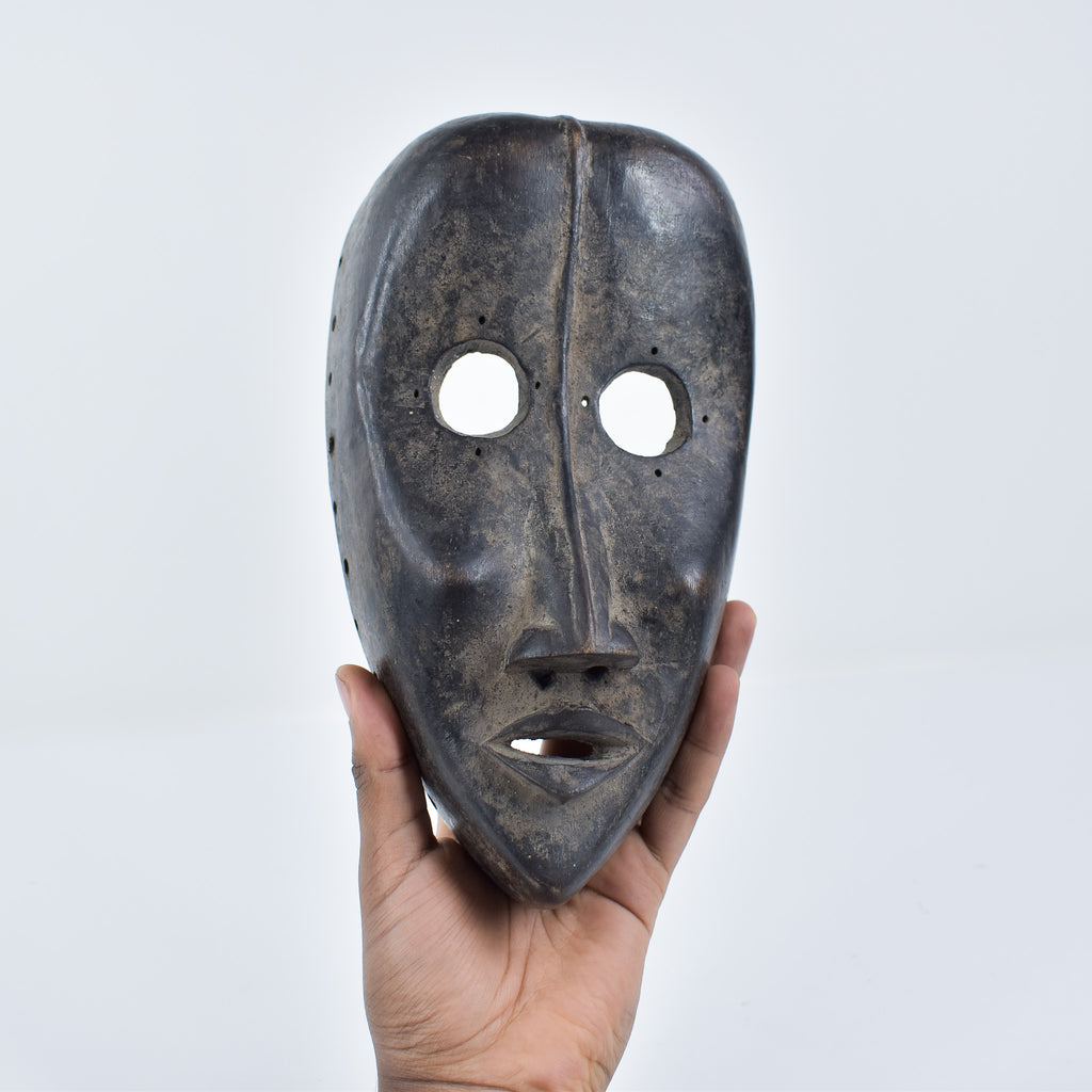 Dan Deangle Mask Liberia