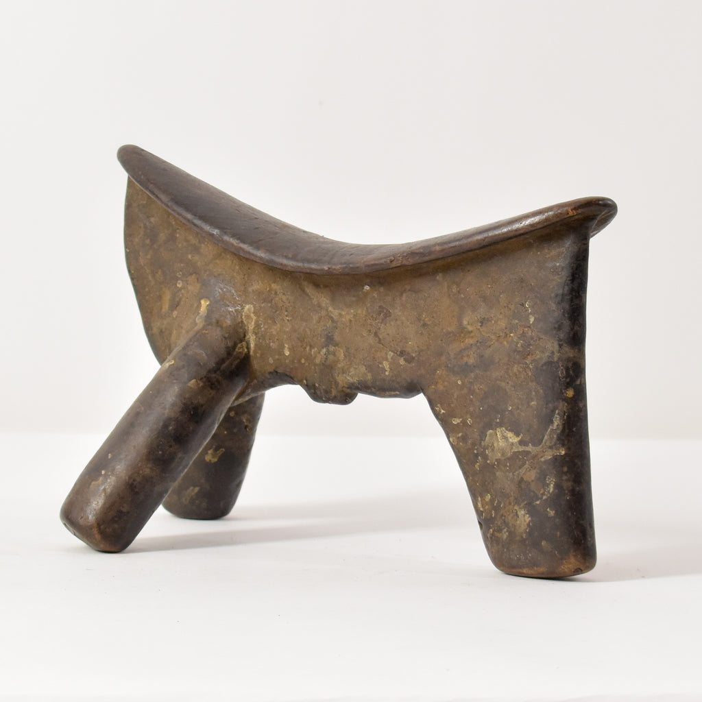 Tutsi Three-Legged Headrest