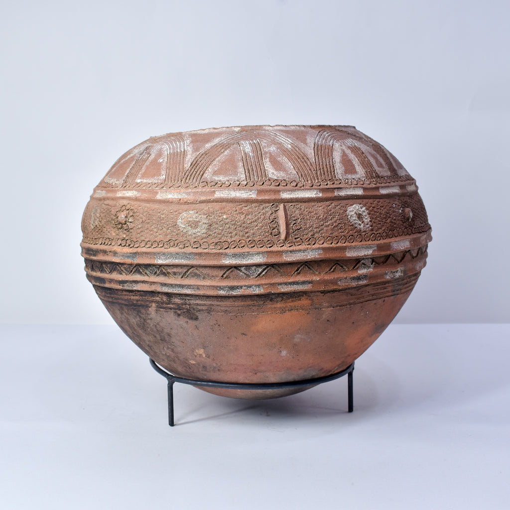 Bobo Clay Pot on Metal Stand Burkina Faso