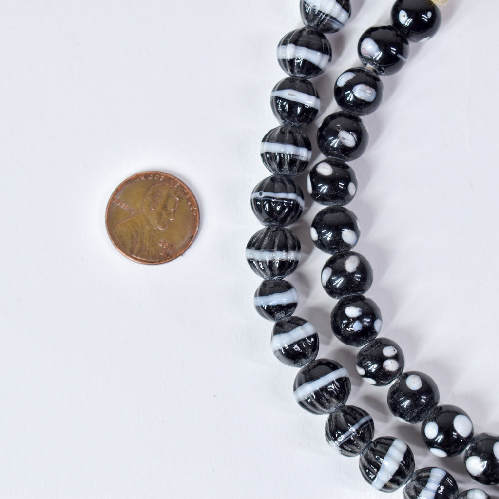 Dogtooth Ruffle and Bohemian Skunk Trade Beads