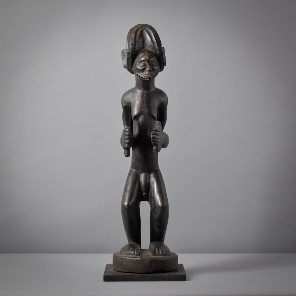 Chokwe Kiuumbu Chief Mwanangana Figure on Custom Base Congo