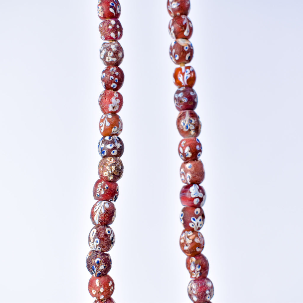 Venetian Whiteheart Floral Dot Red Trade Beads