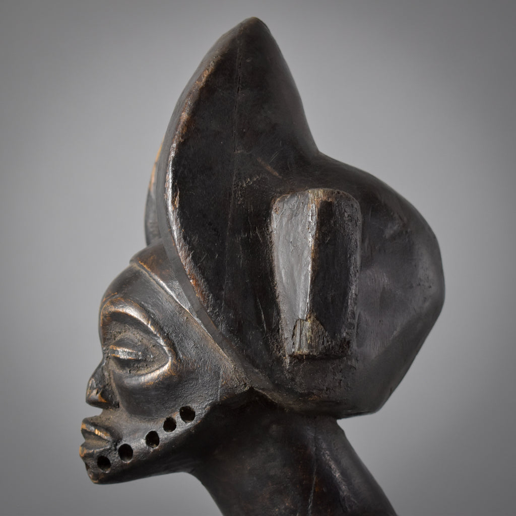 Chokwe Kiuumbu Chief Mwanangana Figure on Custom Base Congo