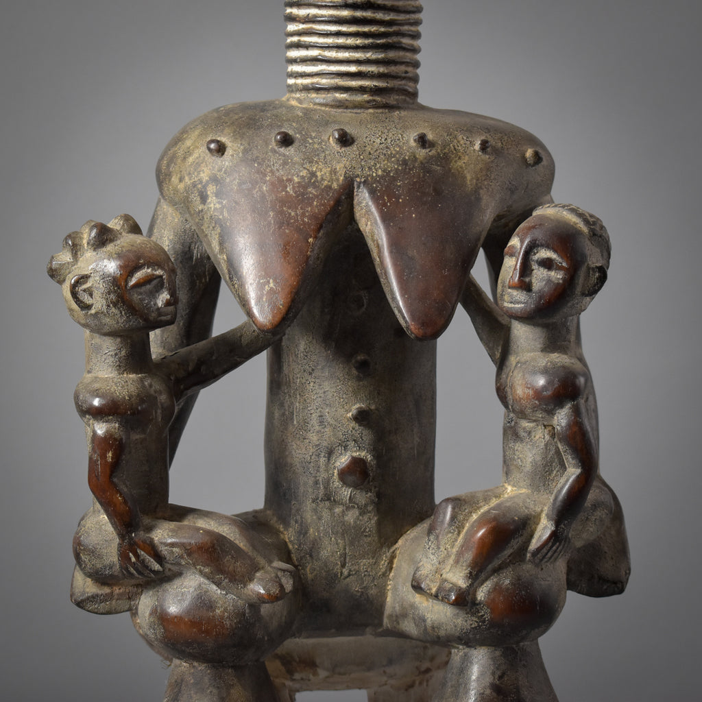 Anyi Attye Maternity Figure with Children on Stool Côte d'Ivoire