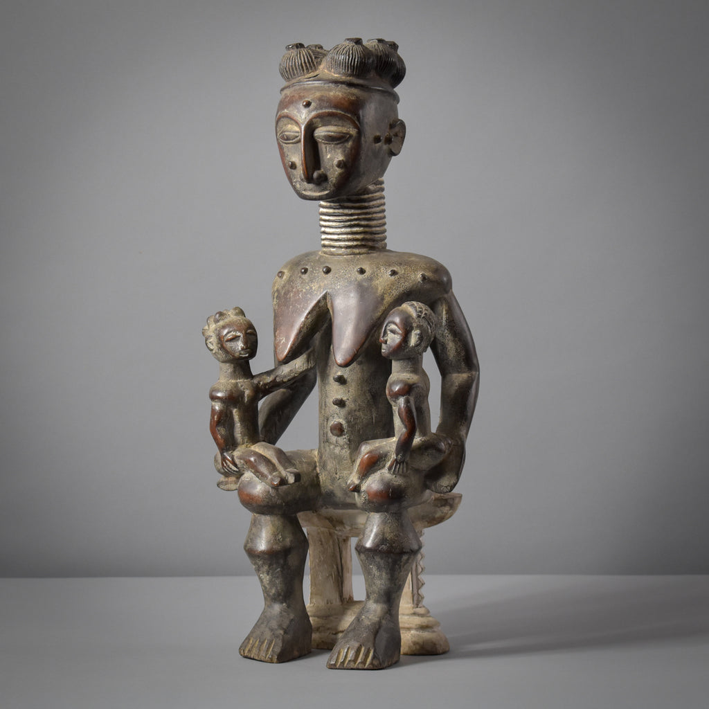 Anyi Attye Maternity Figure with Children on Stool Côte d'Ivoire