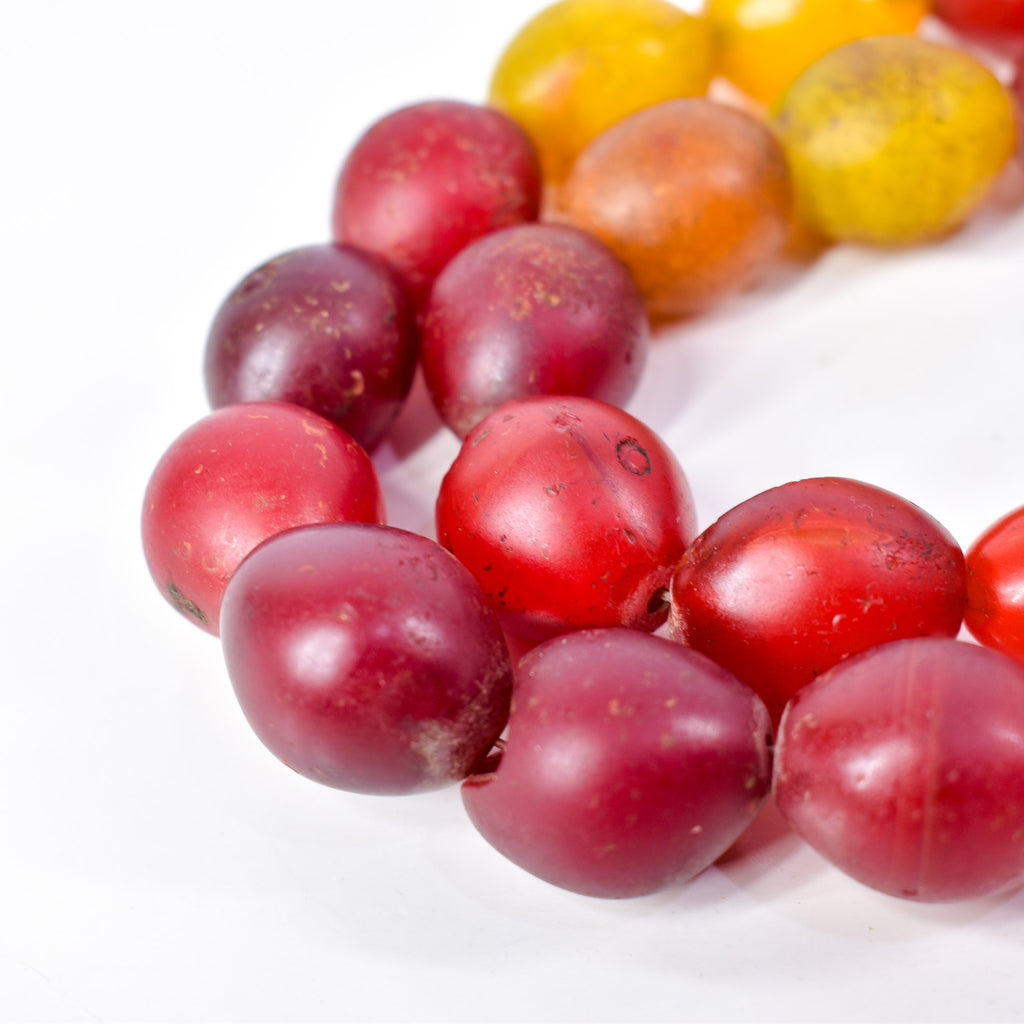 Pigeon Egg Mixed Trade Beads 30 Inch