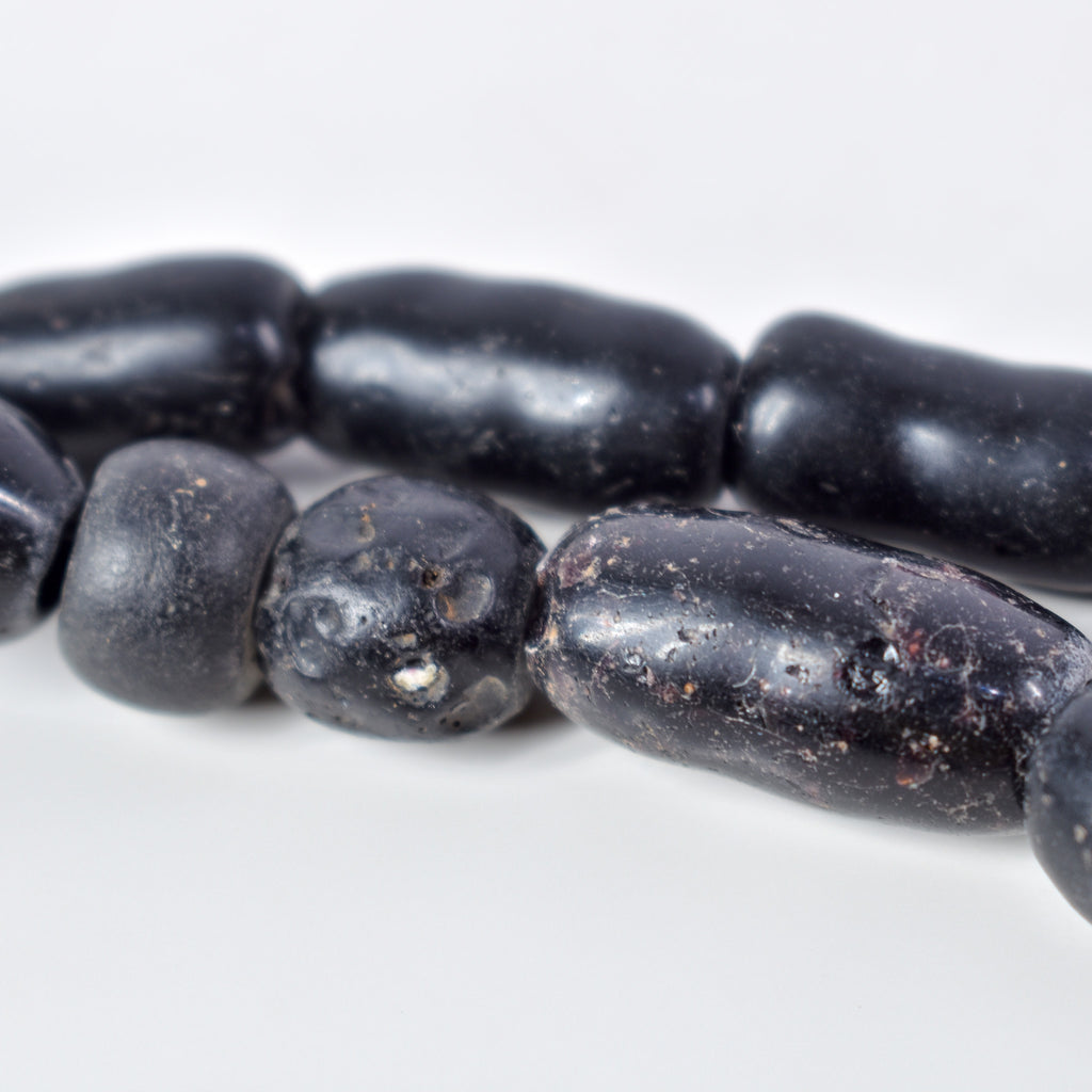 Amoeba Bohemian Black Trade Beads