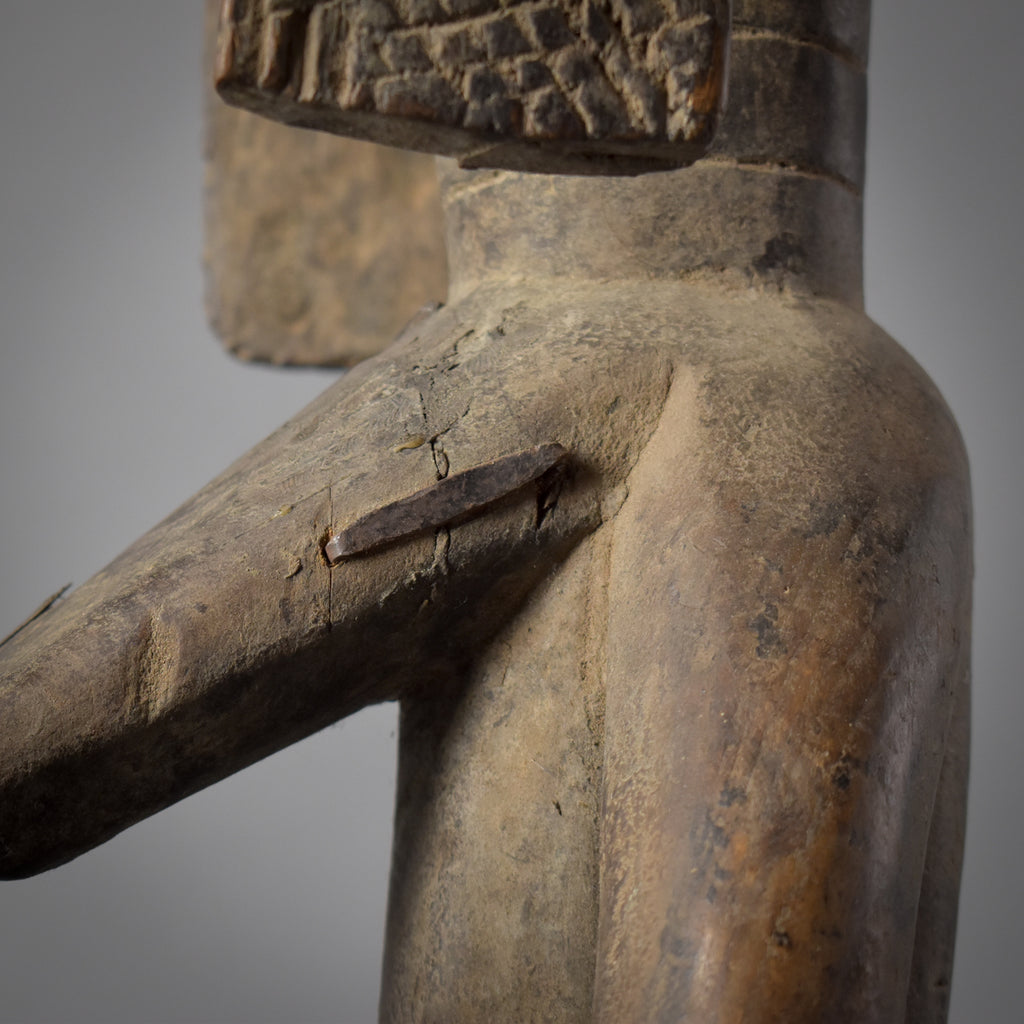 Baule Seated Female Figure With Children Côte d'Ivoire