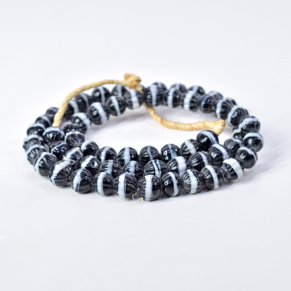 Dogtooth Ruffle Trade Beads