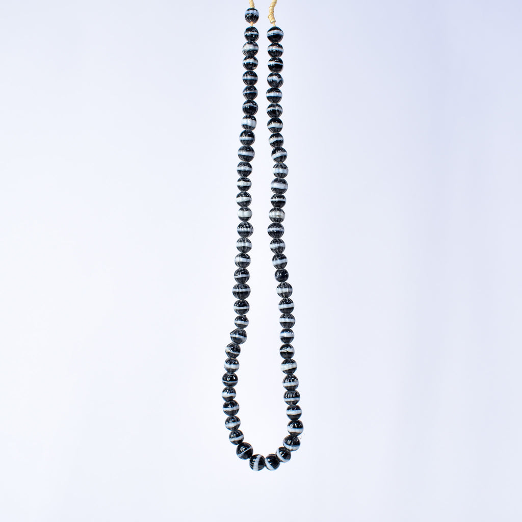 Dogtooth Ruffle Trade Beads