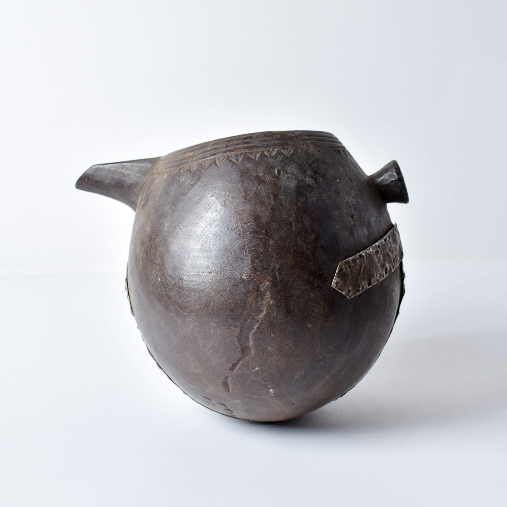 Shi Bashi Pitcher Congo