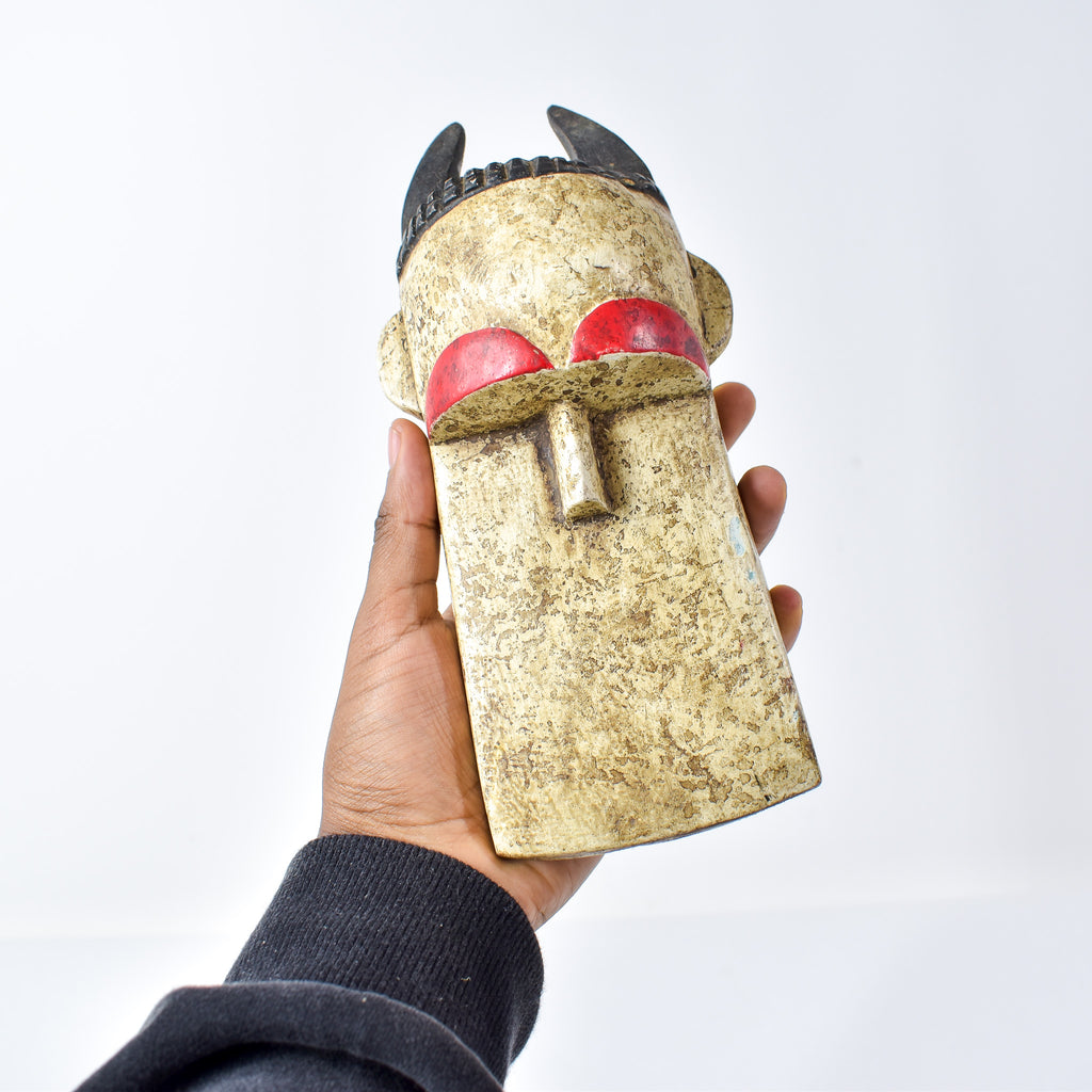 Toma Wood Passport Mask Landai Guinea