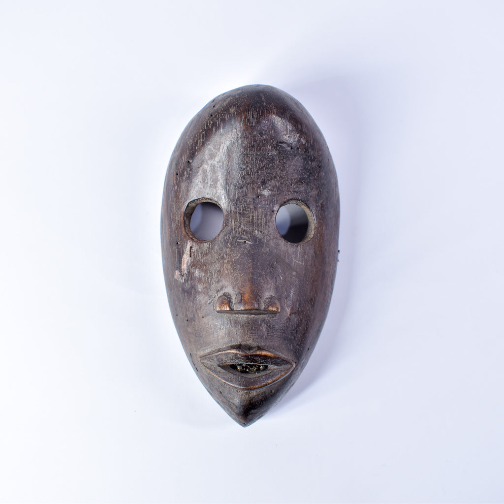 Dan Passport Mask