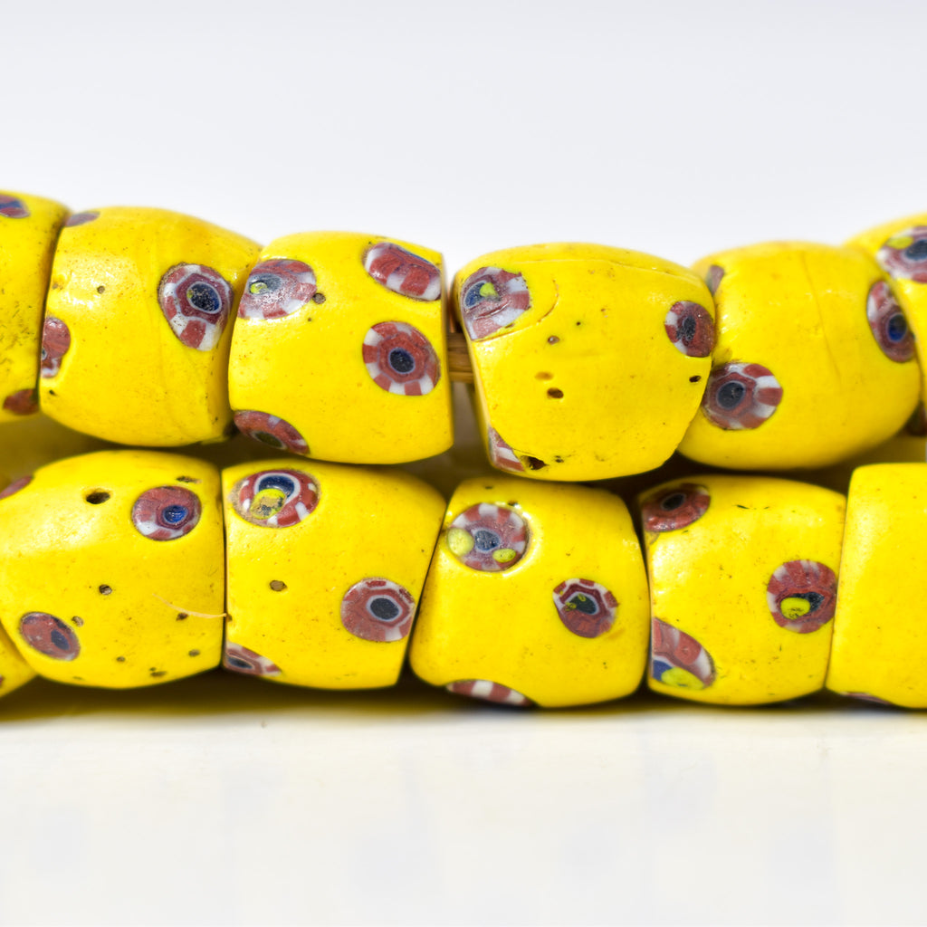 18 Rare Venetian Yellow Trade Beads