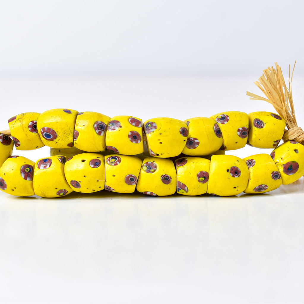 18 Rare Venetian Yellow Trade Beads
