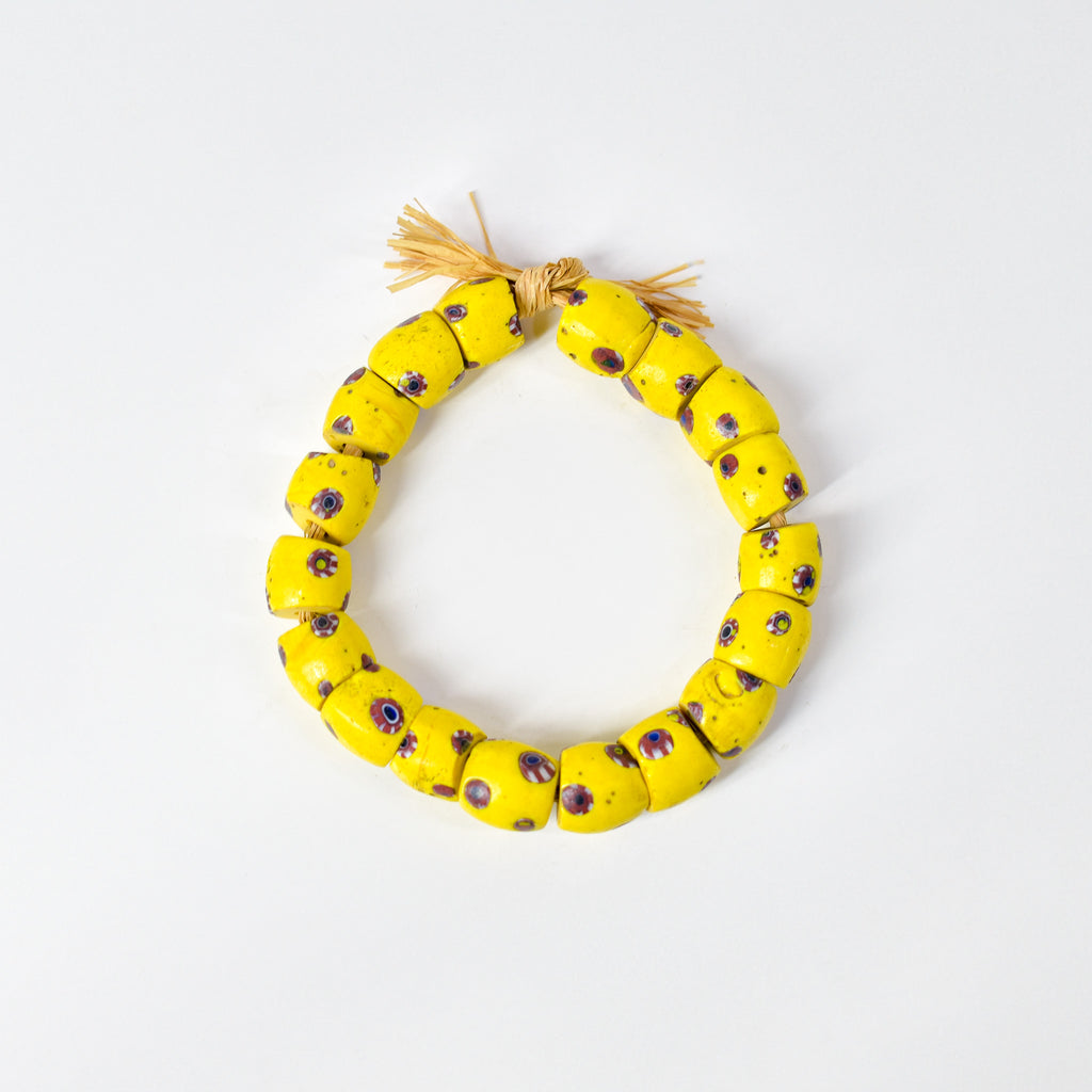 18 Rare Venetian Yellow Trade Beads