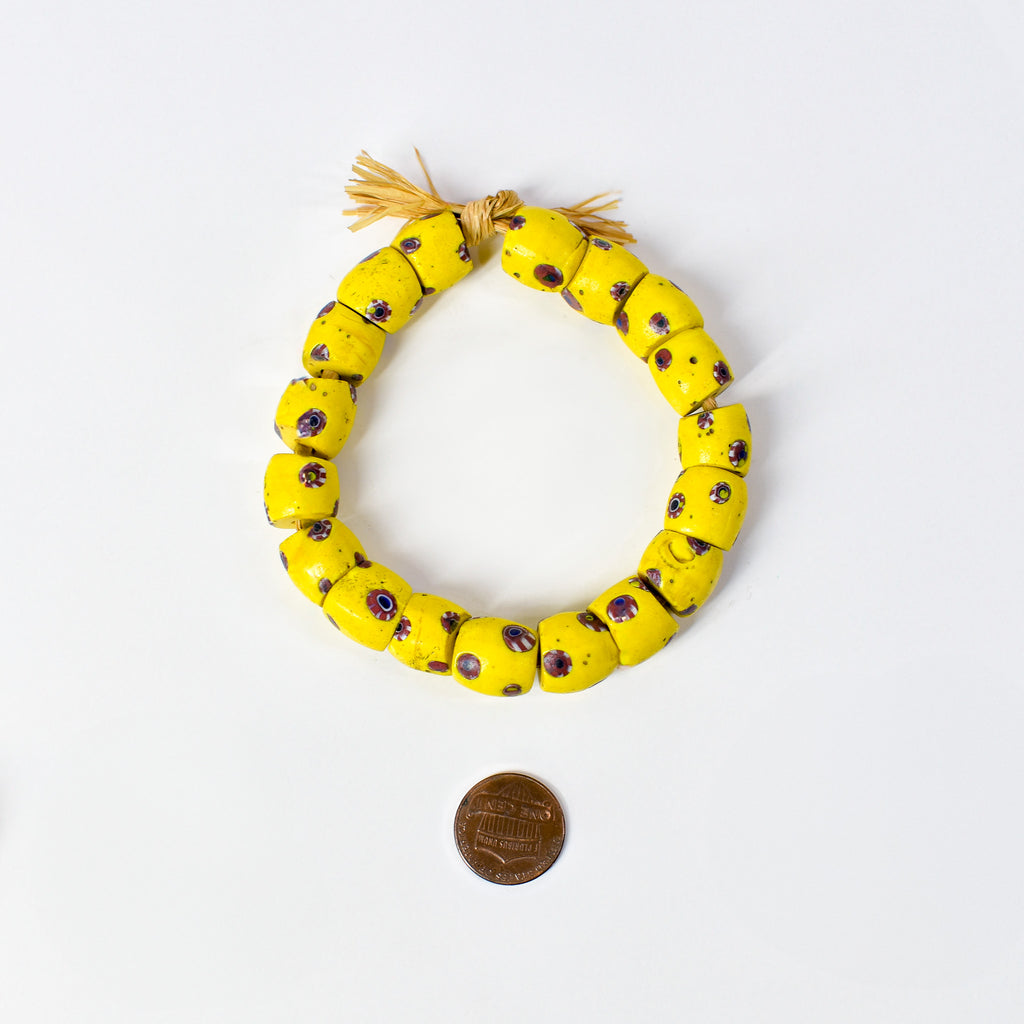 18 Rare Venetian Yellow Trade Beads