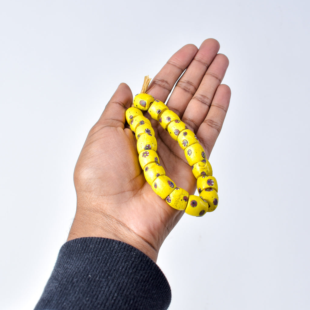 18 Rare Venetian Yellow Trade Beads