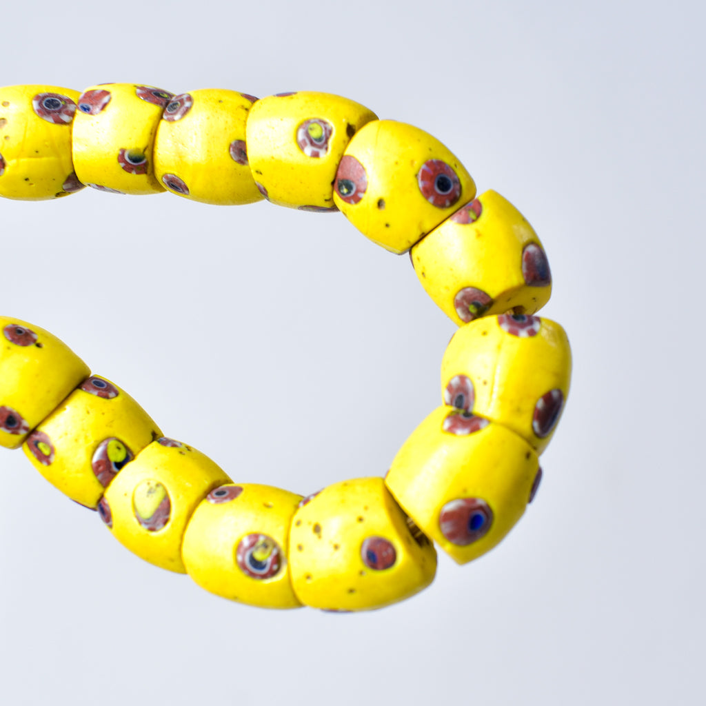 18 Rare Venetian Yellow Trade Beads