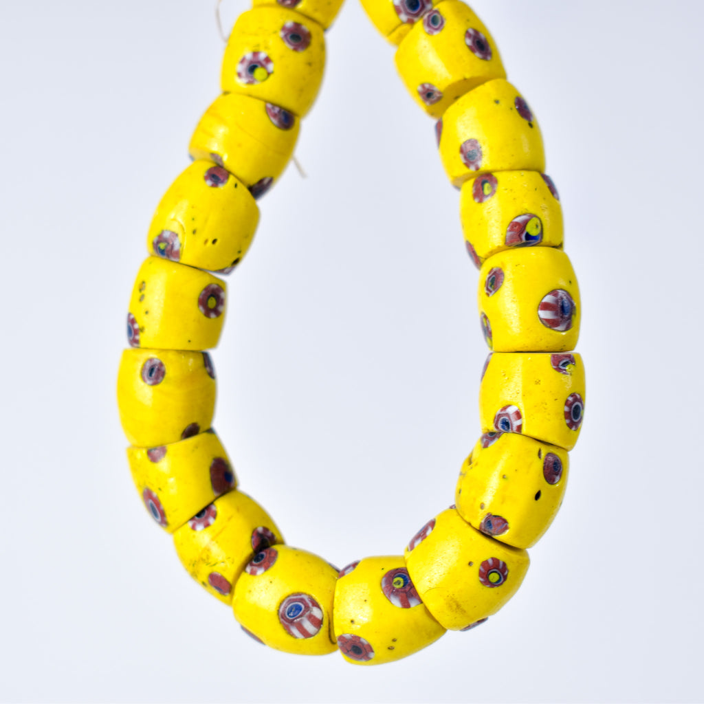 18 Rare Venetian Yellow Trade Beads