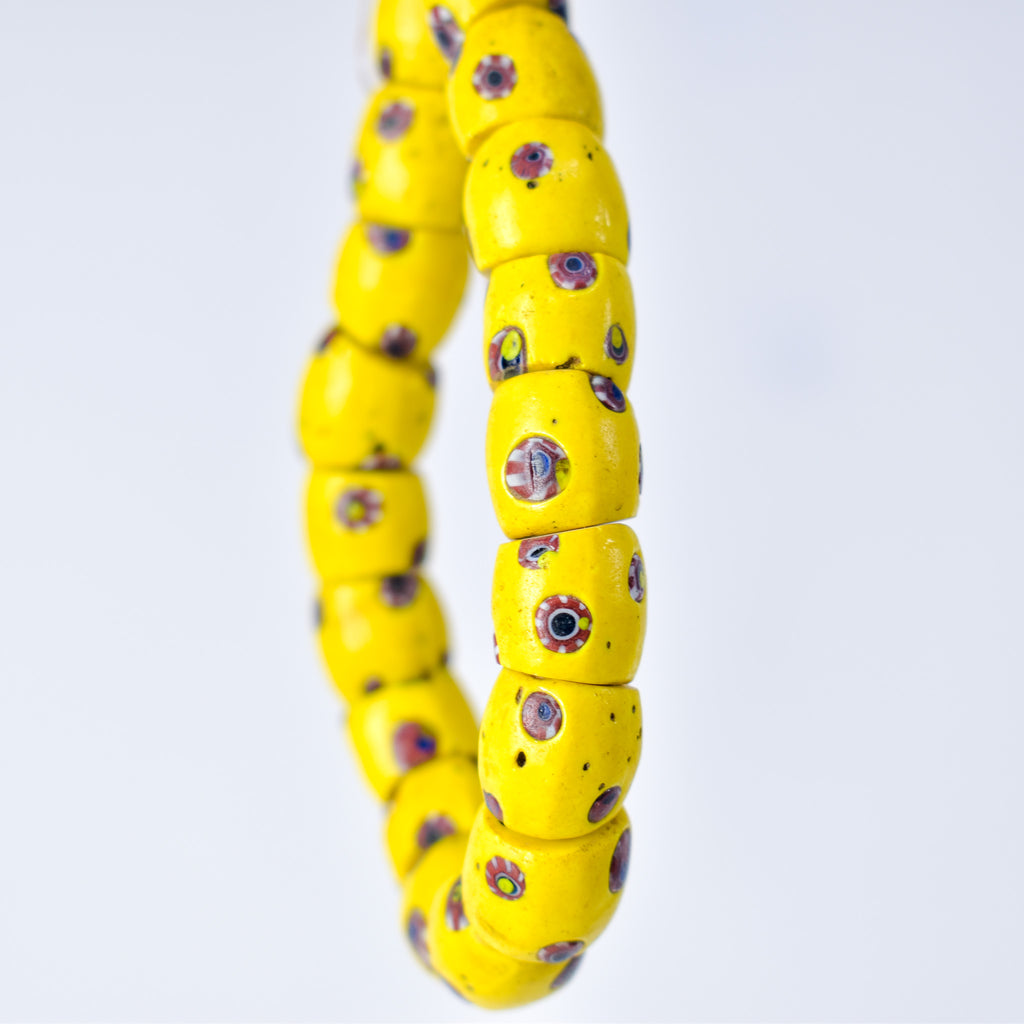 18 Rare Venetian Yellow Trade Beads