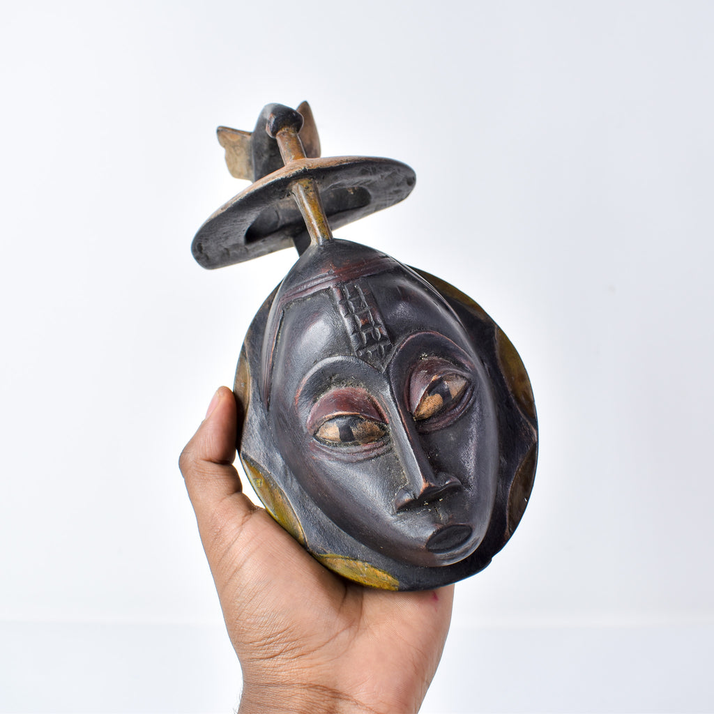 Guro Passport Mask with Bird Côte d'Ivoire