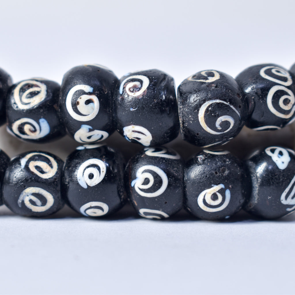 16 Zen Venetian Trade Beads
