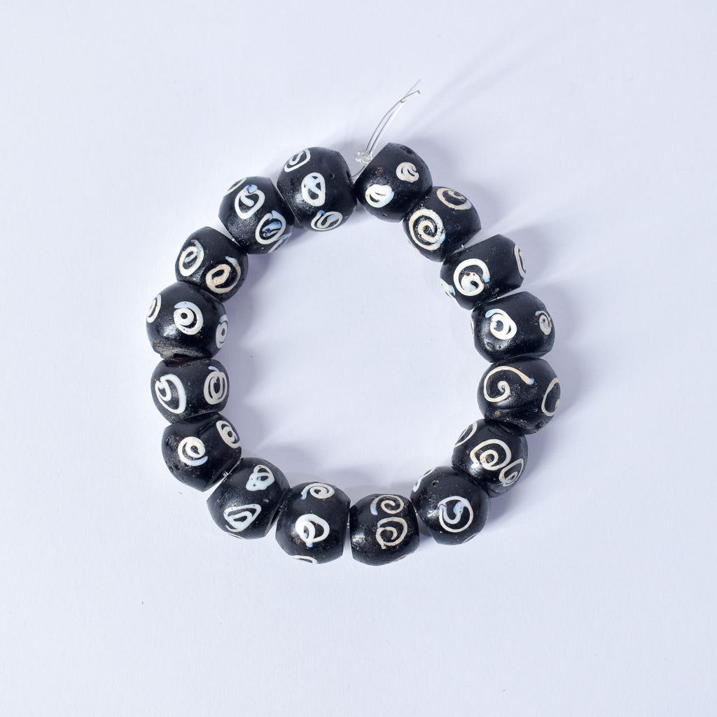 16 Zen Venetian Trade Beads